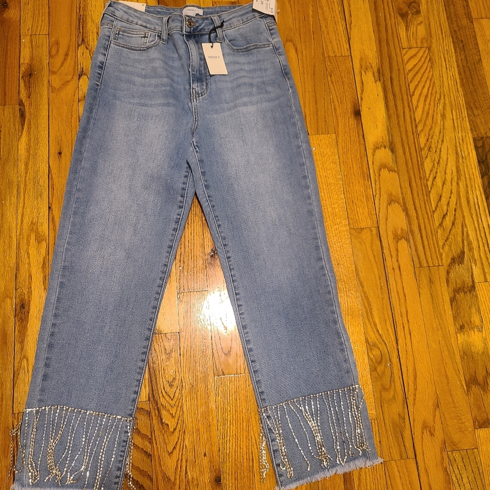 F21 jeans pants.. slim fitting